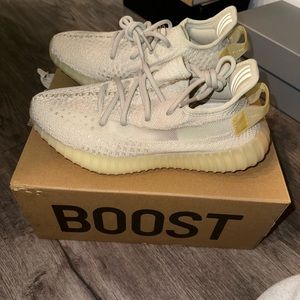 Authentic Yeezy Boost 350 V2 light